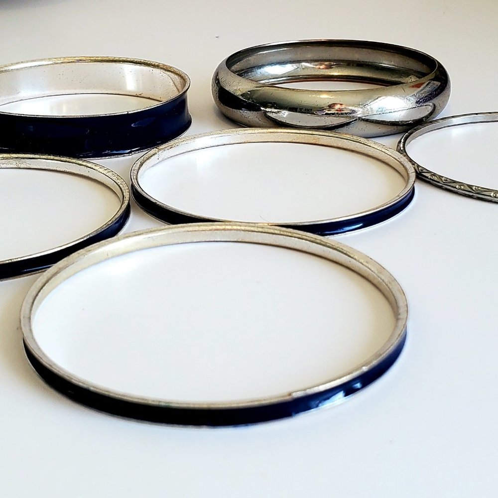 VTG 80s Bangle Bracelet Bundle Enamel Navy Blue & Silvertone Nautical Coastal